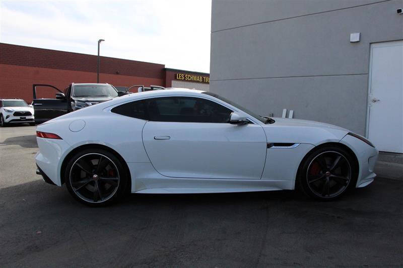 2016 Jaguar F-TYPE R