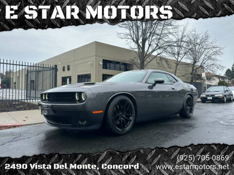 2017 Dodge Challenger SXT Plus