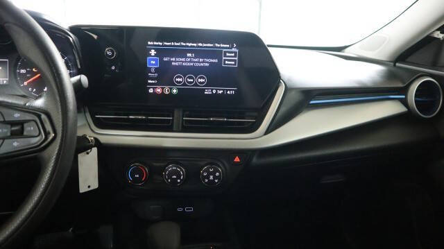 2025 Chevrolet Trax LS