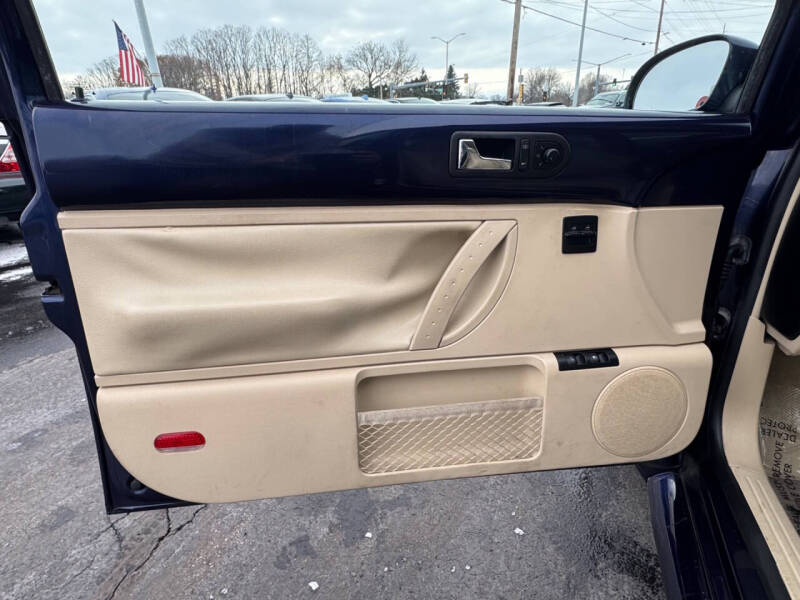 2002 Volkswagen New Beetle GLS