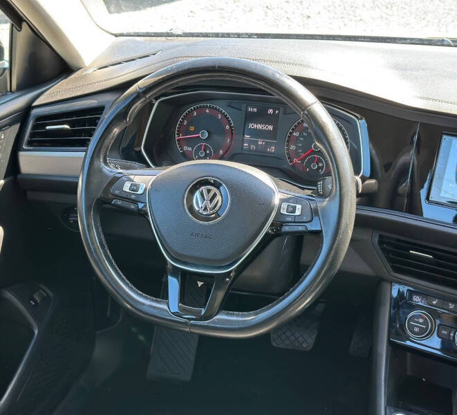 2019 Volkswagen Jetta R-Line