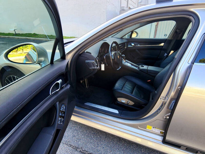2010 Porsche Panamera 4S
