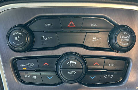 2016 Dodge Challenger R/T Shaker