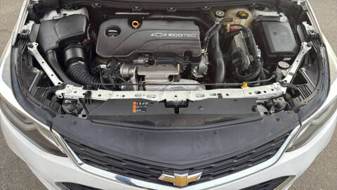 2017 Chevrolet Cruze LT Auto