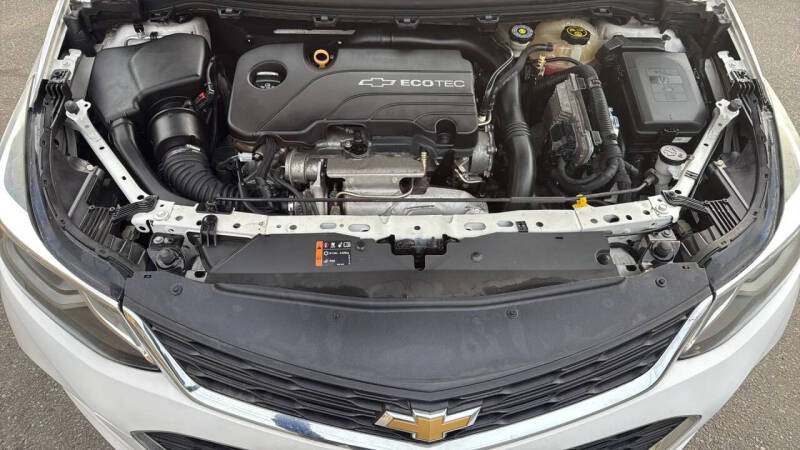 2017 Chevrolet Cruze LT Auto