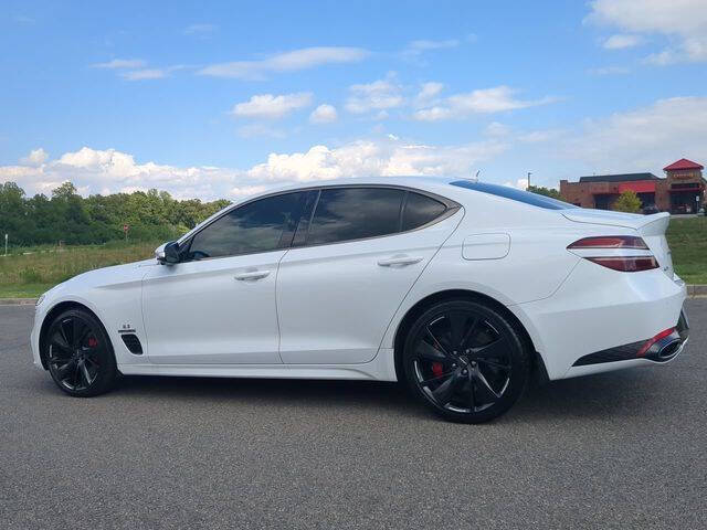 2023 Genesis G70