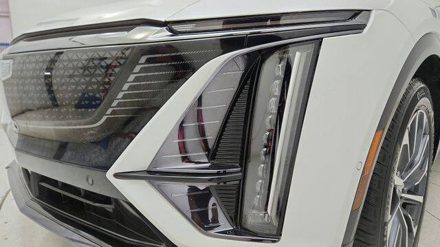2024 Cadillac LYRIQ Sport 1