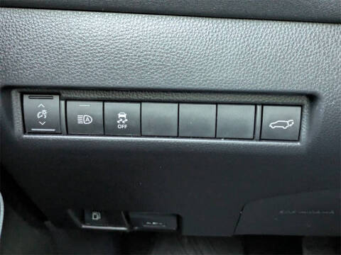 2022 Toyota Venza LE