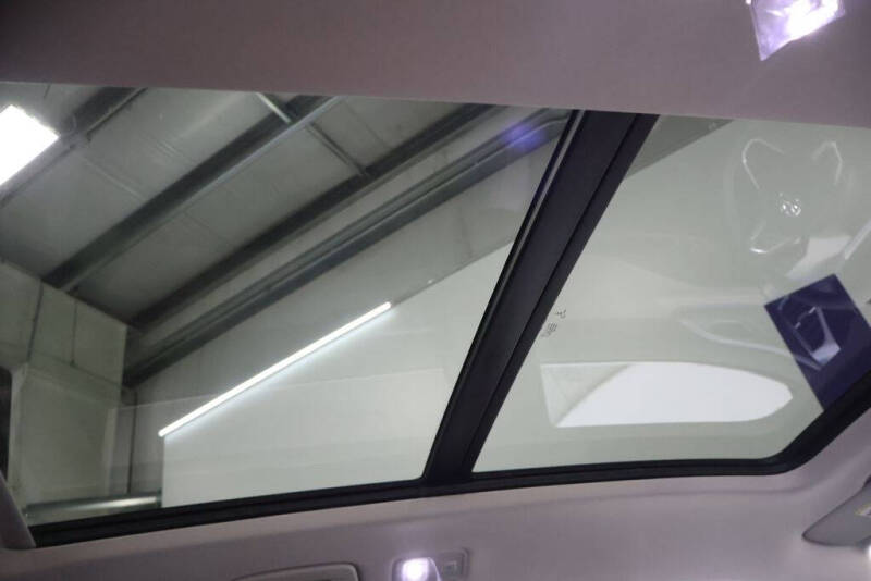 2026 Volkswagen Taos SEL 4Motion