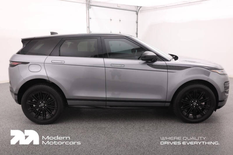 2025 Land Rover Range Rover Evoque P250 Dynamic SE