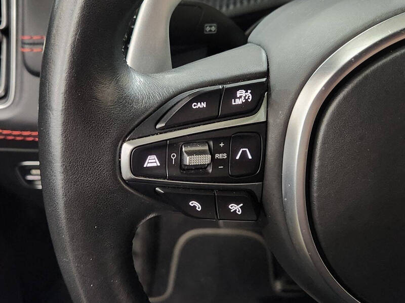 2023 Aston Martin DBX