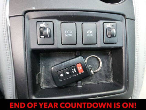 2017 Toyota Camry Hybrid XLE