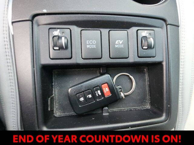 2017 Toyota Camry Hybrid XLE