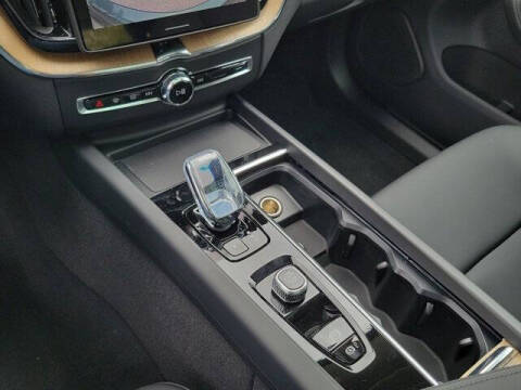 2026 Volvo XC60 B5 Core