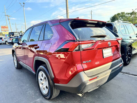 2022 Toyota RAV4 LE