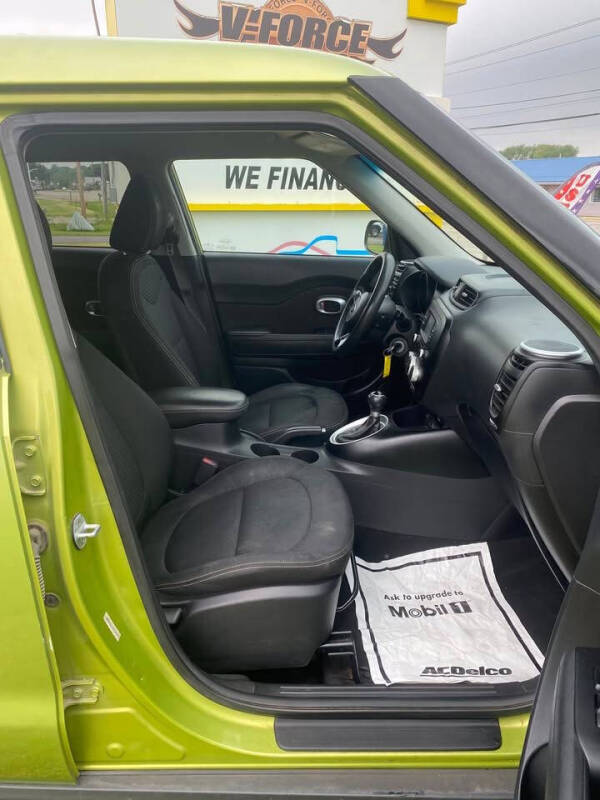 2014 Kia Soul +
