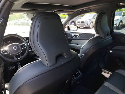 2020 Volvo S60 T5 R-Design