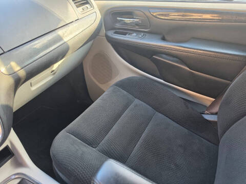 2016 Dodge Grand Caravan SXT Plus