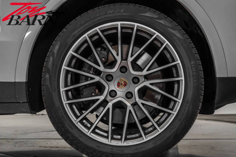 2023 Porsche Cayenne Coupe Platinum Edition