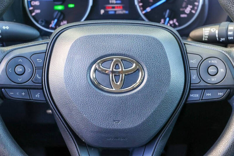 2022 Toyota RAV4 Hybrid XLE