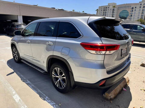 2018 Toyota Highlander Hybrid LE