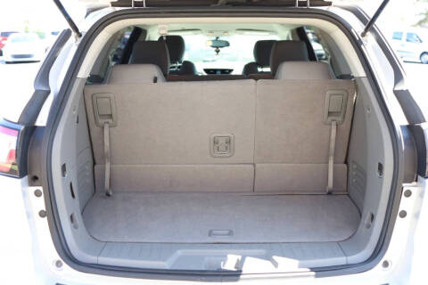 2017 Chevrolet Traverse LS