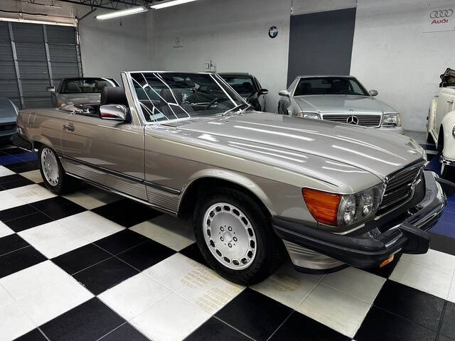 1987 Mercedes-Benz 560-Class 560 SL