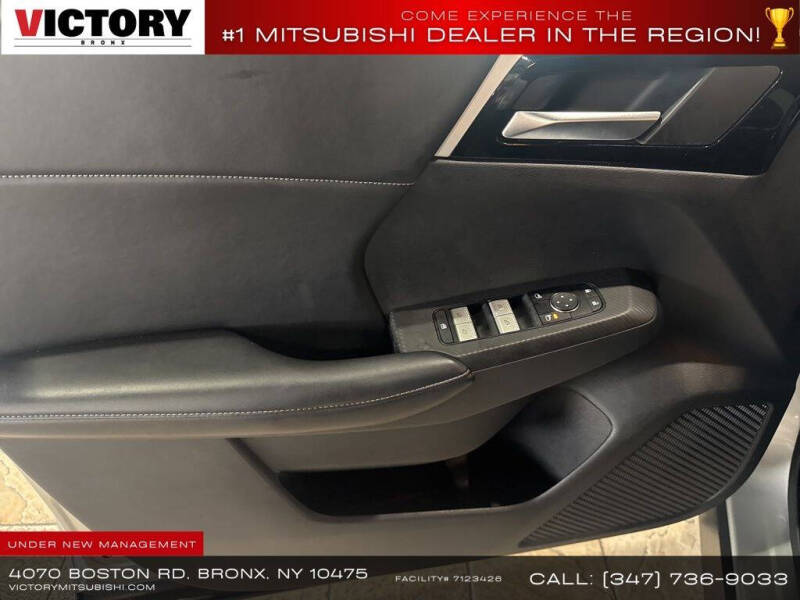 2022 Mitsubishi Outlander SE