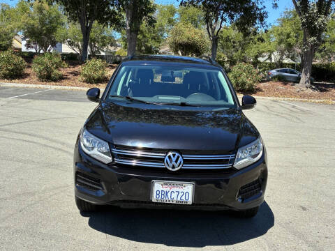 2015 Volkswagen Tiguan S