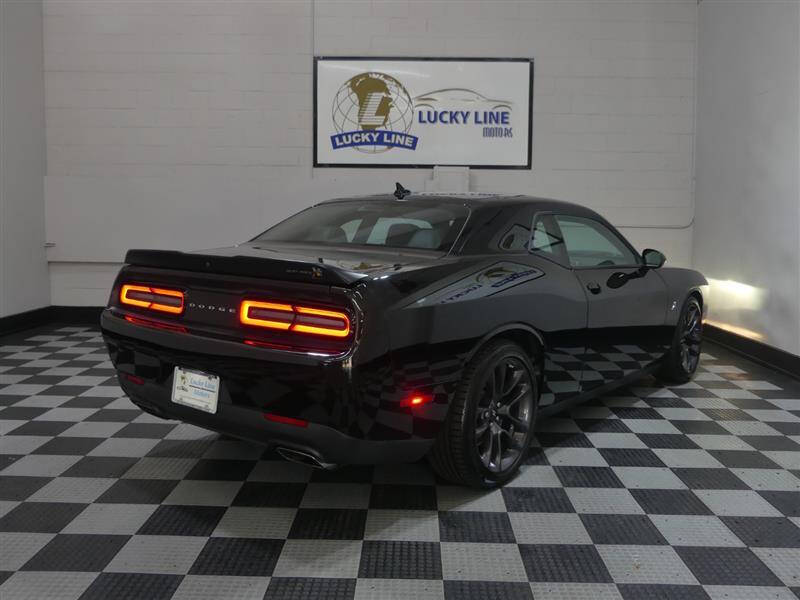 2022 Dodge Challenger