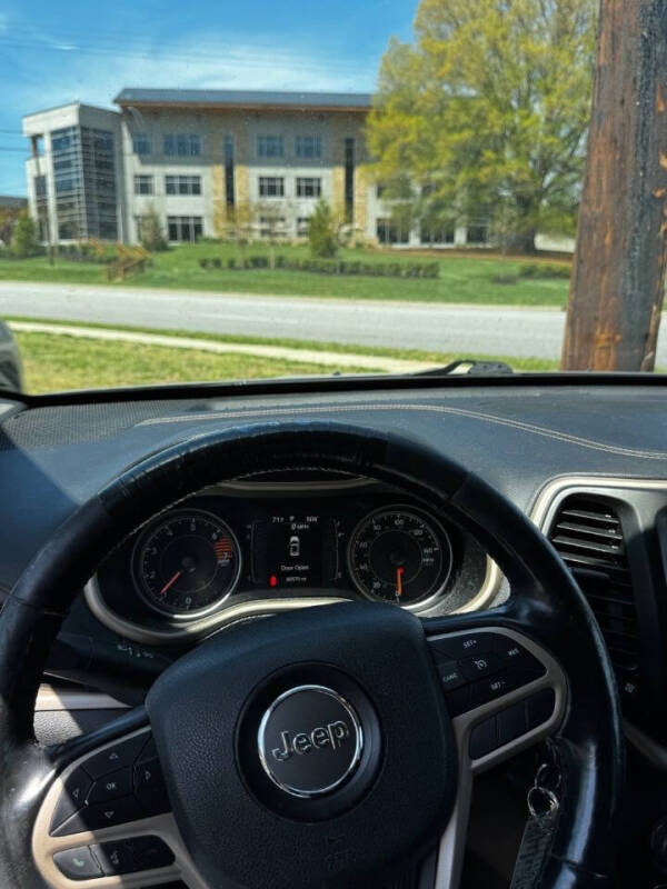 2017 Jeep Cherokee Sport Altitude
