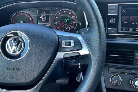 2019 Volkswagen Jetta R-Line