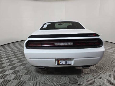 2014 Dodge Challenger SRT8 Core