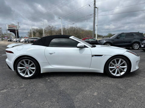 2019 Jaguar F-TYPE P300