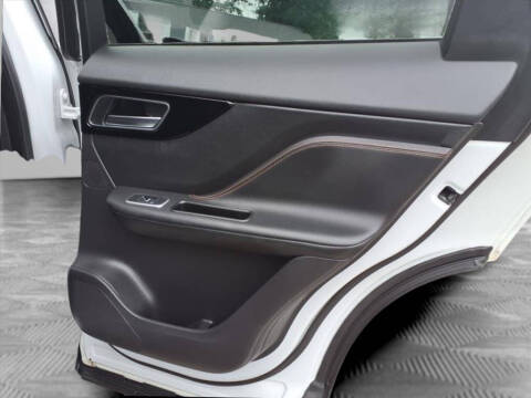 2017 Jaguar F-PACE 35t Prestige