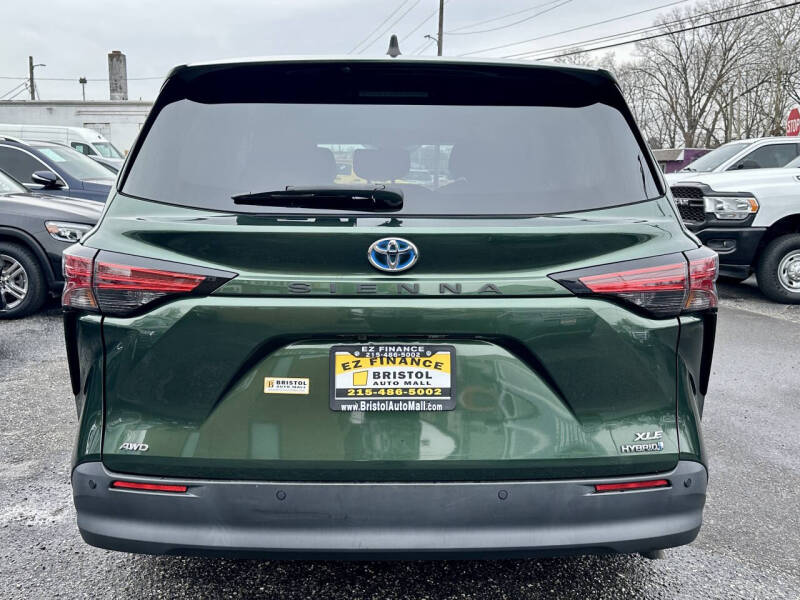 2022 Toyota Sienna XLE 7-Passenger