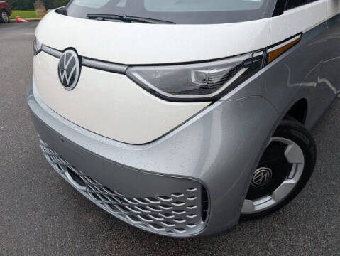 2025 Volkswagen ID. Buzz Pro S Plus