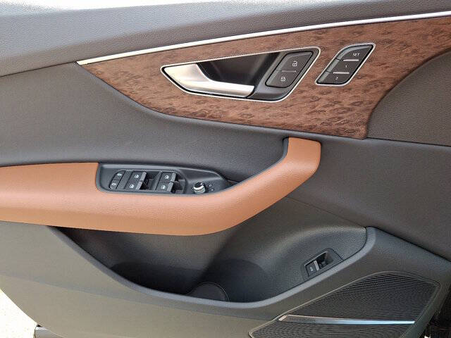 2026 Audi Q7 quattro Premium 45 TFSI