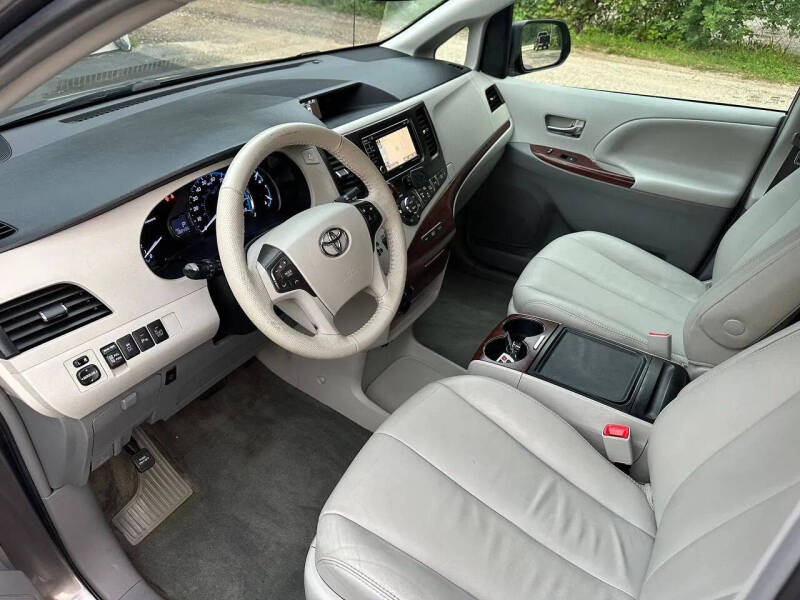 2014 Toyota Sienna