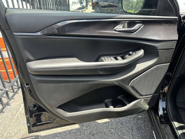 2022 Jeep Grand Cherokee L Altitude