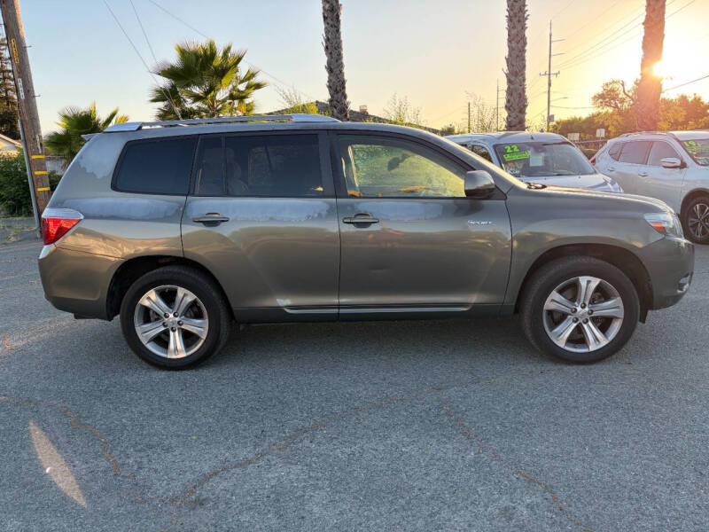 2008 Toyota Highlander Sport