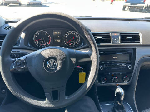 2013 Volkswagen Passat S PZEV