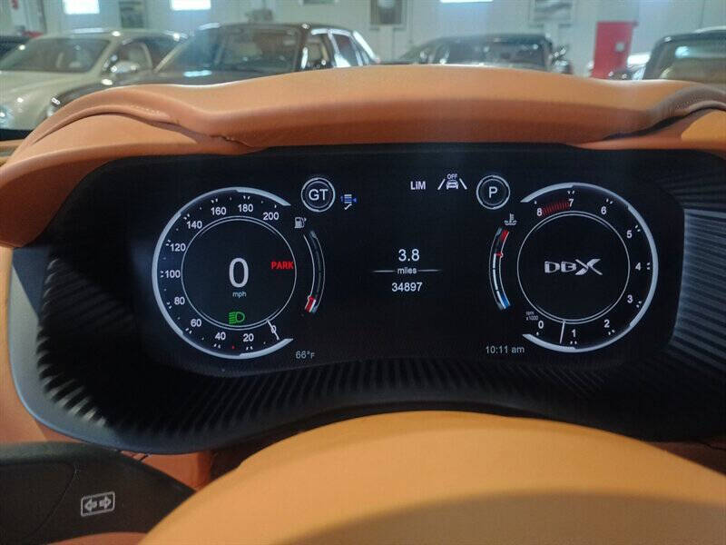 2021 Aston Martin DBX 37