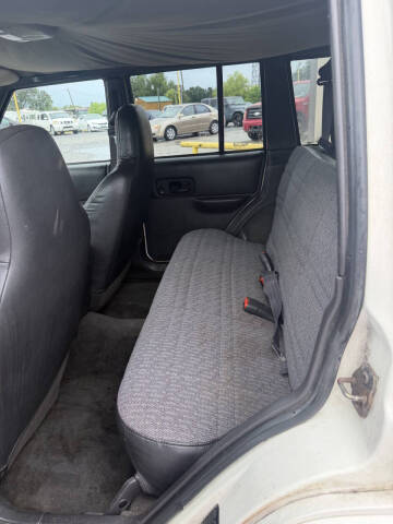 2000 Jeep Cherokee Sport