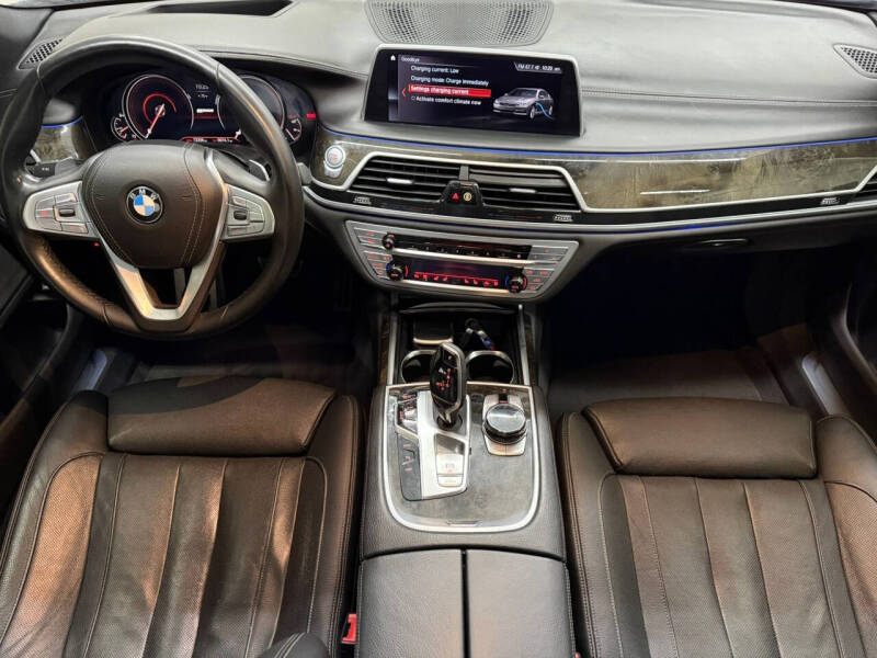 2018 BMW 7 Series 740e xDrive iPerformance