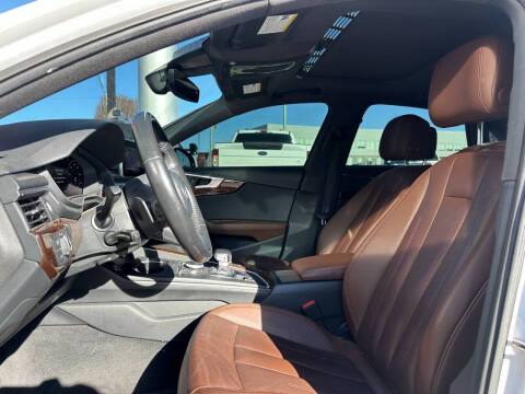 2017 Audi A4 2.0T quattro Premium