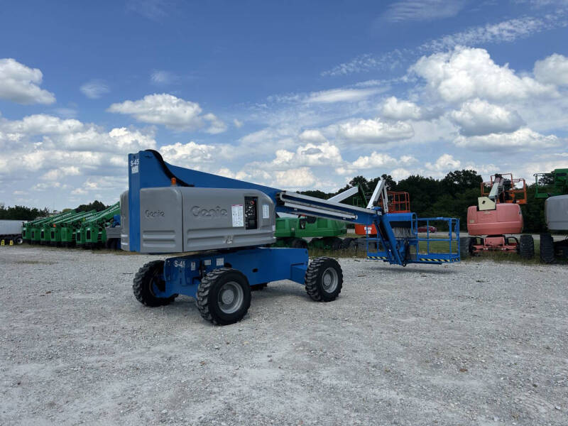 2016 Genie 45' Manlift