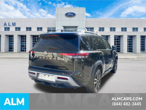 2023 Nissan Pathfinder Platinum