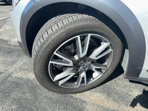 2018 Volvo V90 Cross Country T6