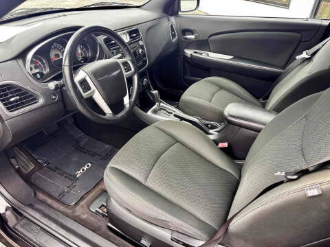 2012 Chrysler 200 Touring